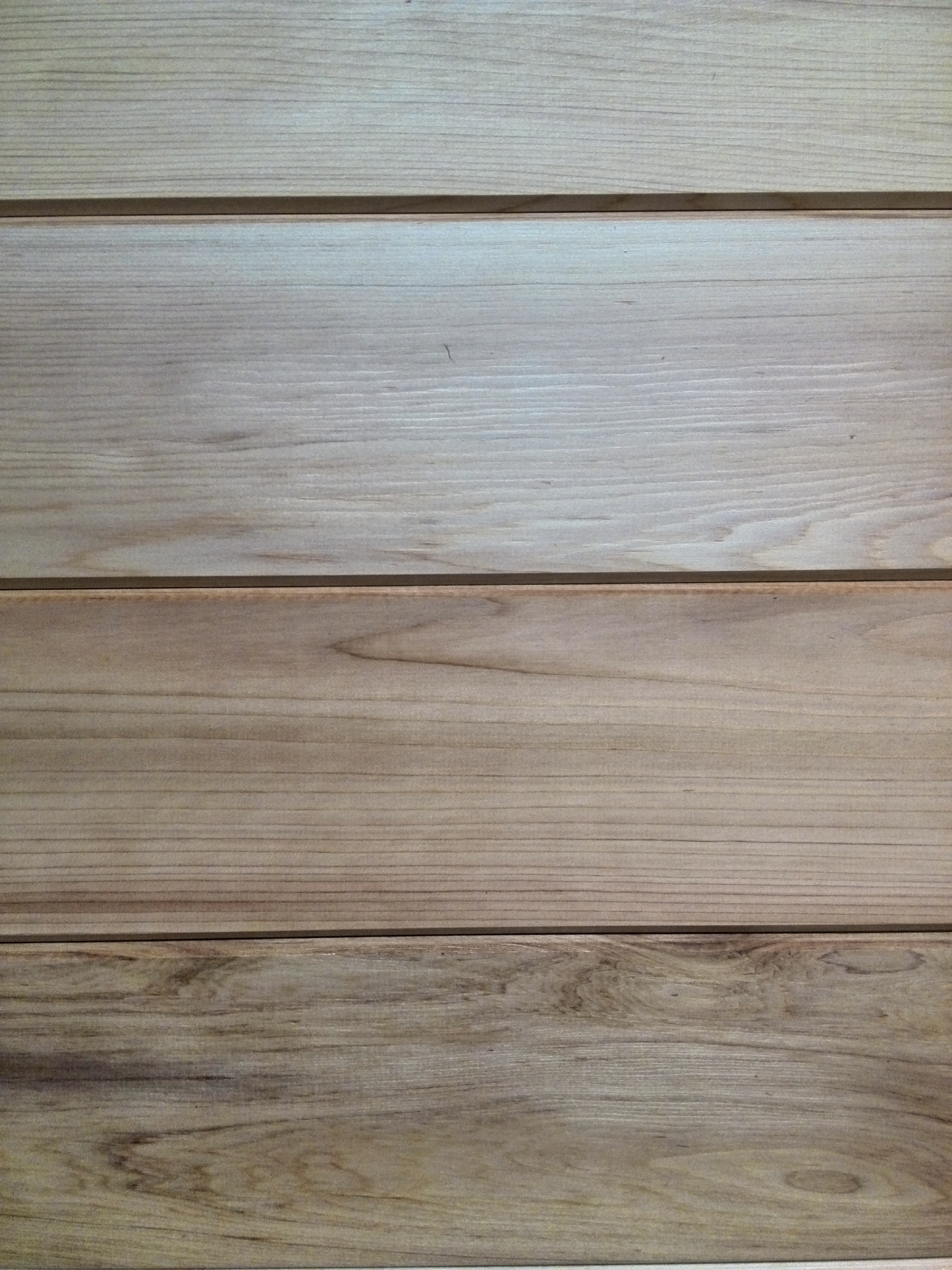 Prkno CEDR ČERVENÝ 40x140, délka 4880mm sukatý